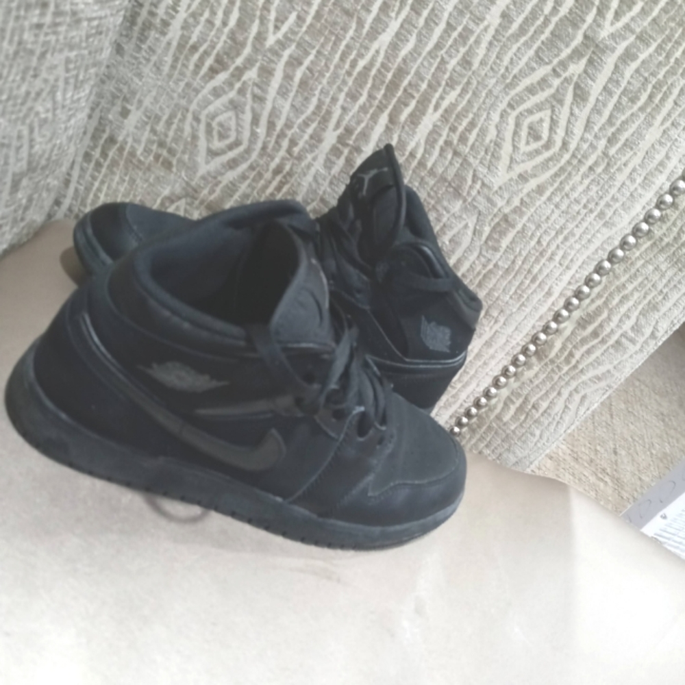 Nike Air Jordan 1 Mid Black Athletic Shoes/Sneakers